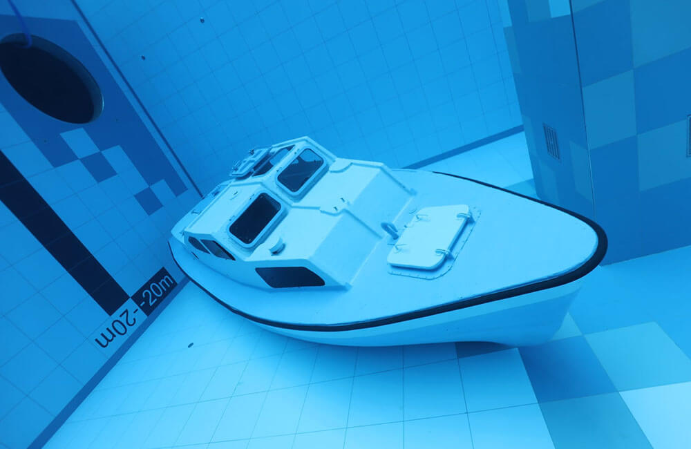 deepest dive pool wreck