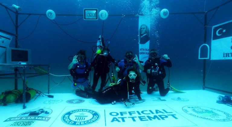 turkish-scuba-diver-spends-a-week-underwater-dive-magazine