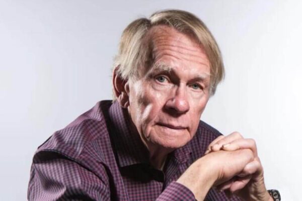 Scuba diving pioneer Bob Hollis dies