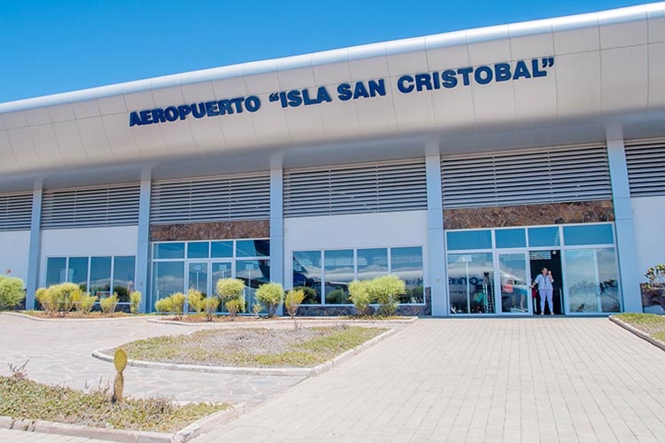 galapagos san cristobal airport