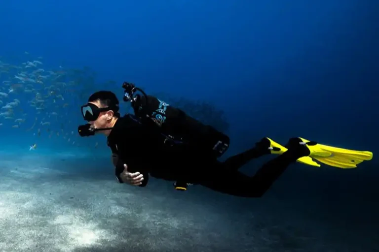 Shearwater unveils Jetpack for Avelo diving