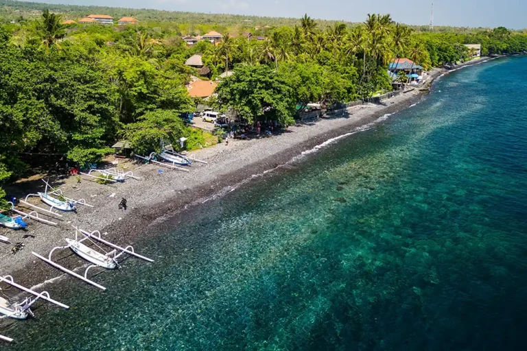 Tragedy strikes as Australian diver dies off Tulamben, Bali