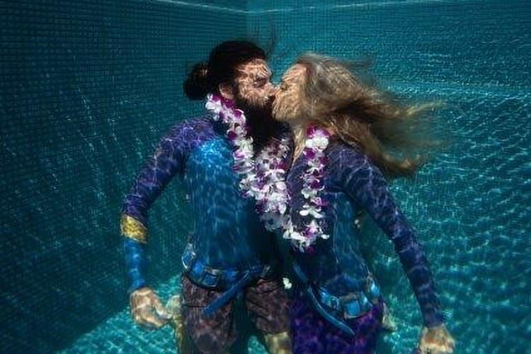 beth neale and miles cloutier during their world record breaking longest underwater kiss